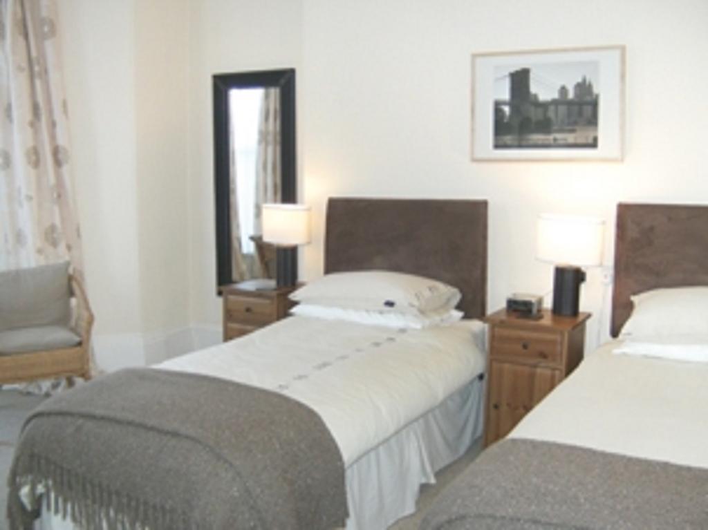 The Caraneal Hotell Plymouth Rum bild